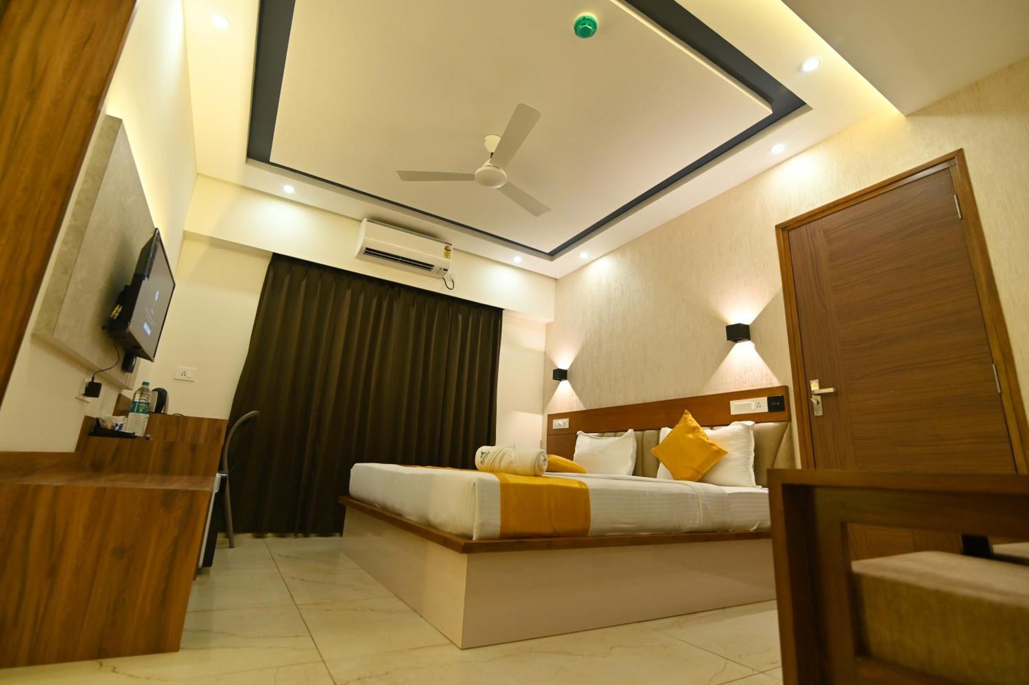 Aurelia Comforts - Deralakatte Mangalore Exterior photo